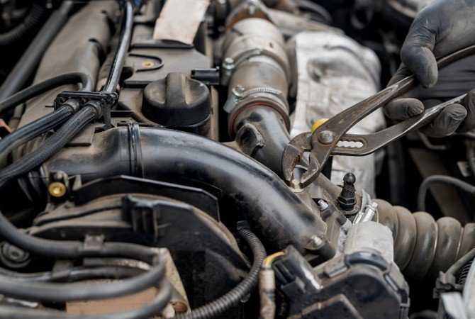 Common Reasons For Engine Misfire At Idle: What Causes Engine Misfire At Idle